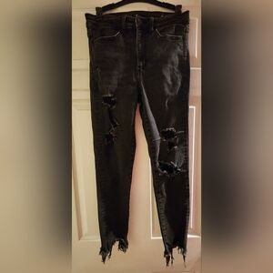 Black American Eagle distressed jeans size 6